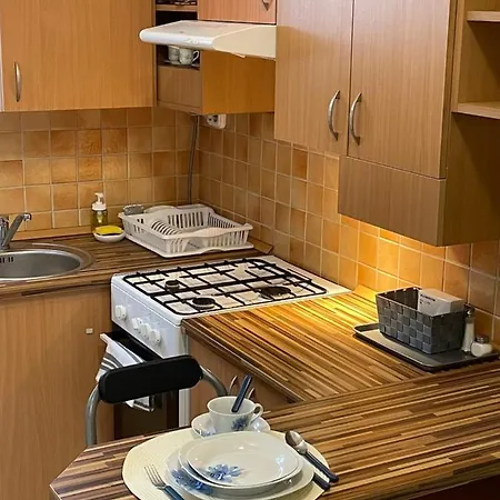 Magnolia Apartman Gyor Exterior photo